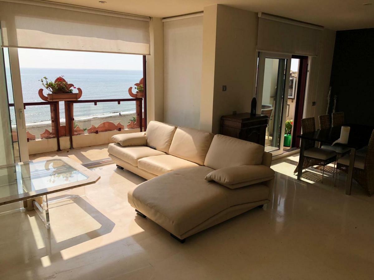 Atico-Duplex Primera Linea De Playa En El Centro De Estepona Zewnętrze zdjęcie
