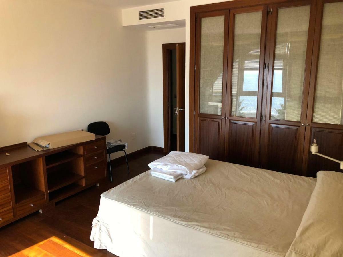 Atico-Duplex Primera Linea De Playa En El Centro De Estepona Zewnętrze zdjęcie